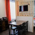 * Les Suites aux Étoiles *