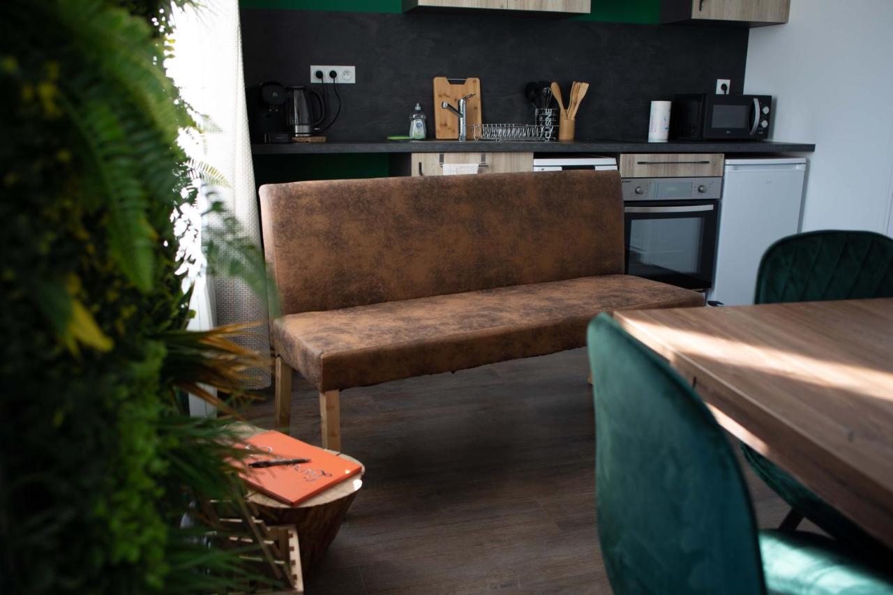 * Les Aux Etoiles * * Clermont-Ferrand